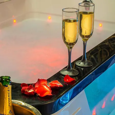 Magnifique Loft / En Face De La Cathédrale ! * Narbona