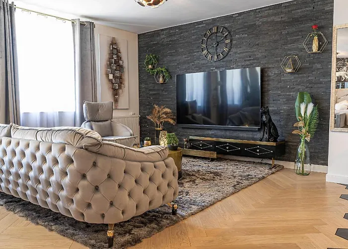 Magnifique Loft / En Face De La Cathédrale ! Apartamento